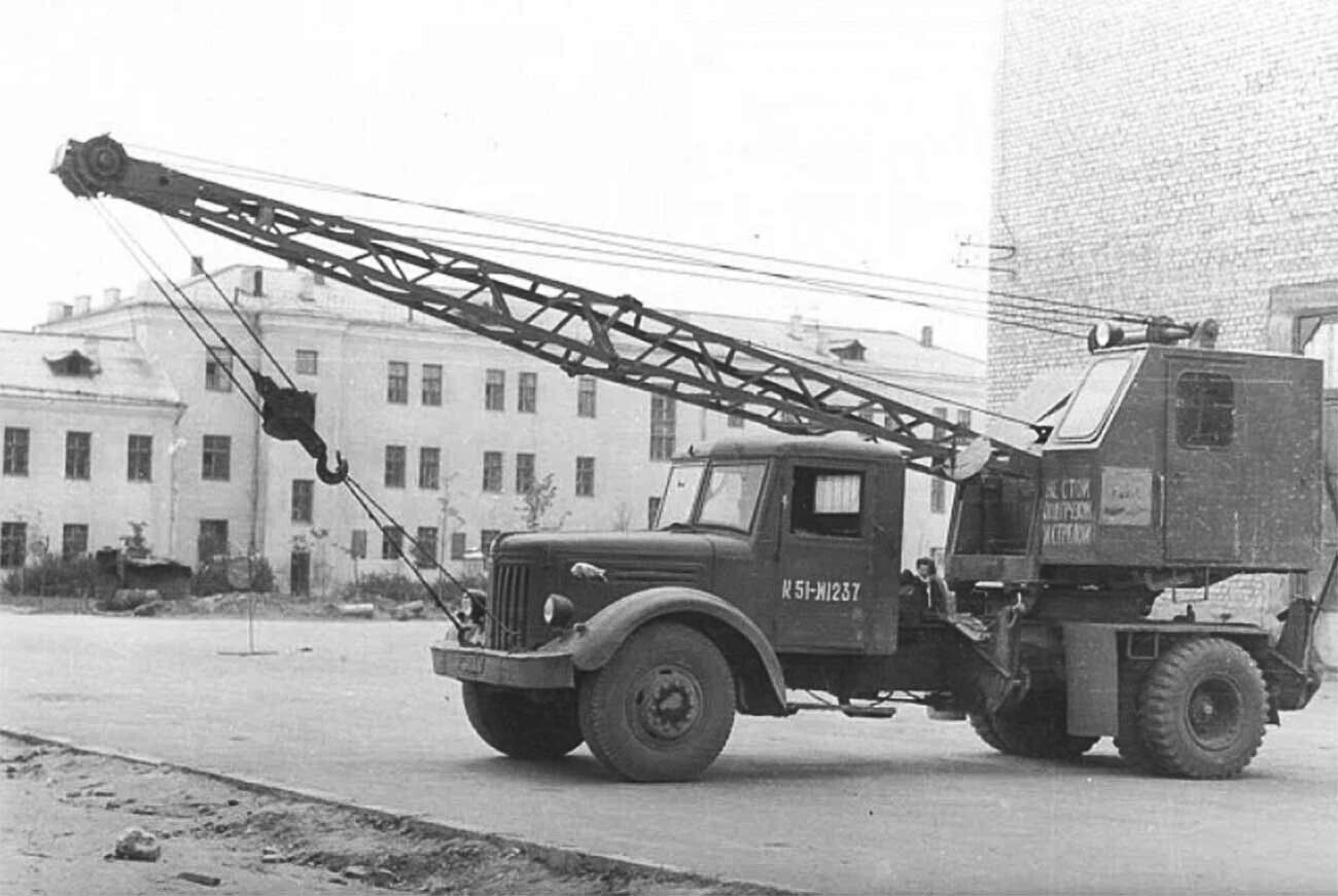 Os 3 guindastes de construção mais poderosos da URSS; veja fotos