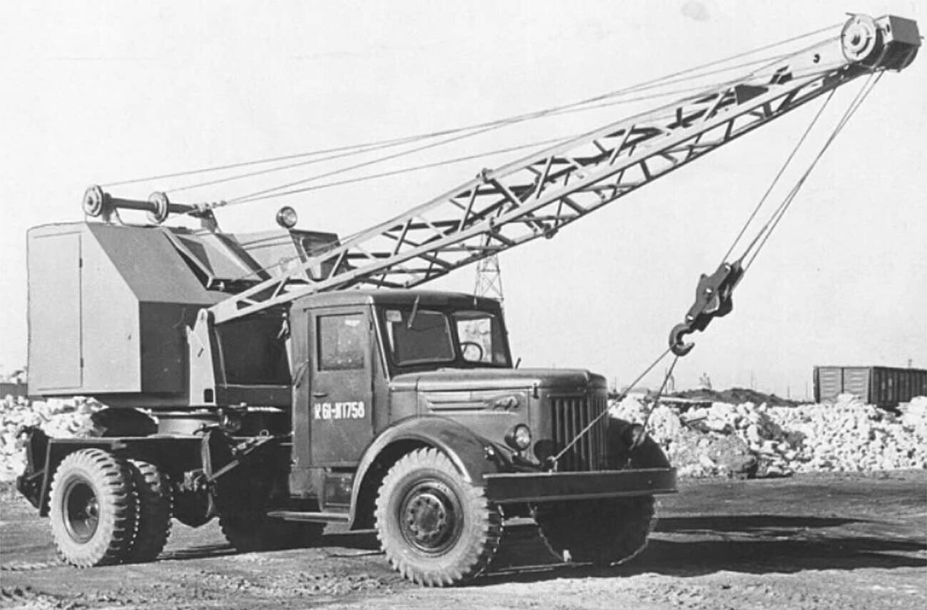 Os 3 guindastes de construção mais poderosos da URSS; veja fotos