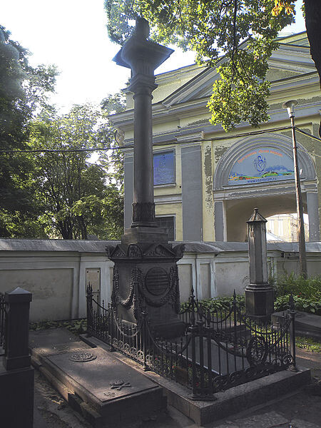 Tumba de Agustín Betancourt en San Petersburgo