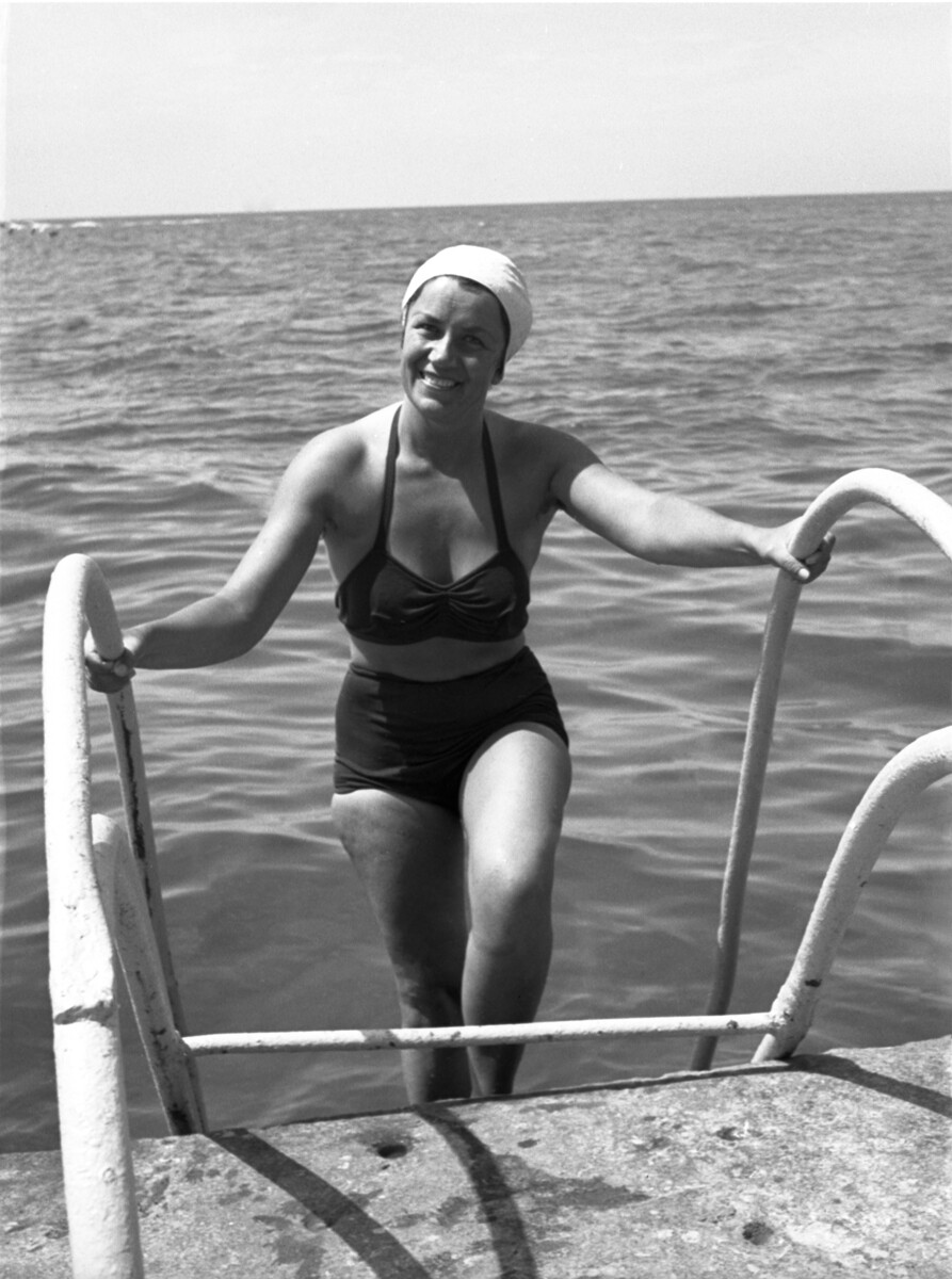 A brief history of swimsuit fashion in the USSR (PHOTOS) - Russia