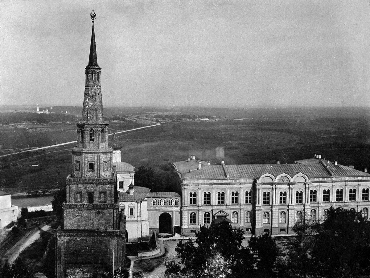 View of the Söyembikä tower from the bell tower of the Annunciation Cathedral, circa 1914