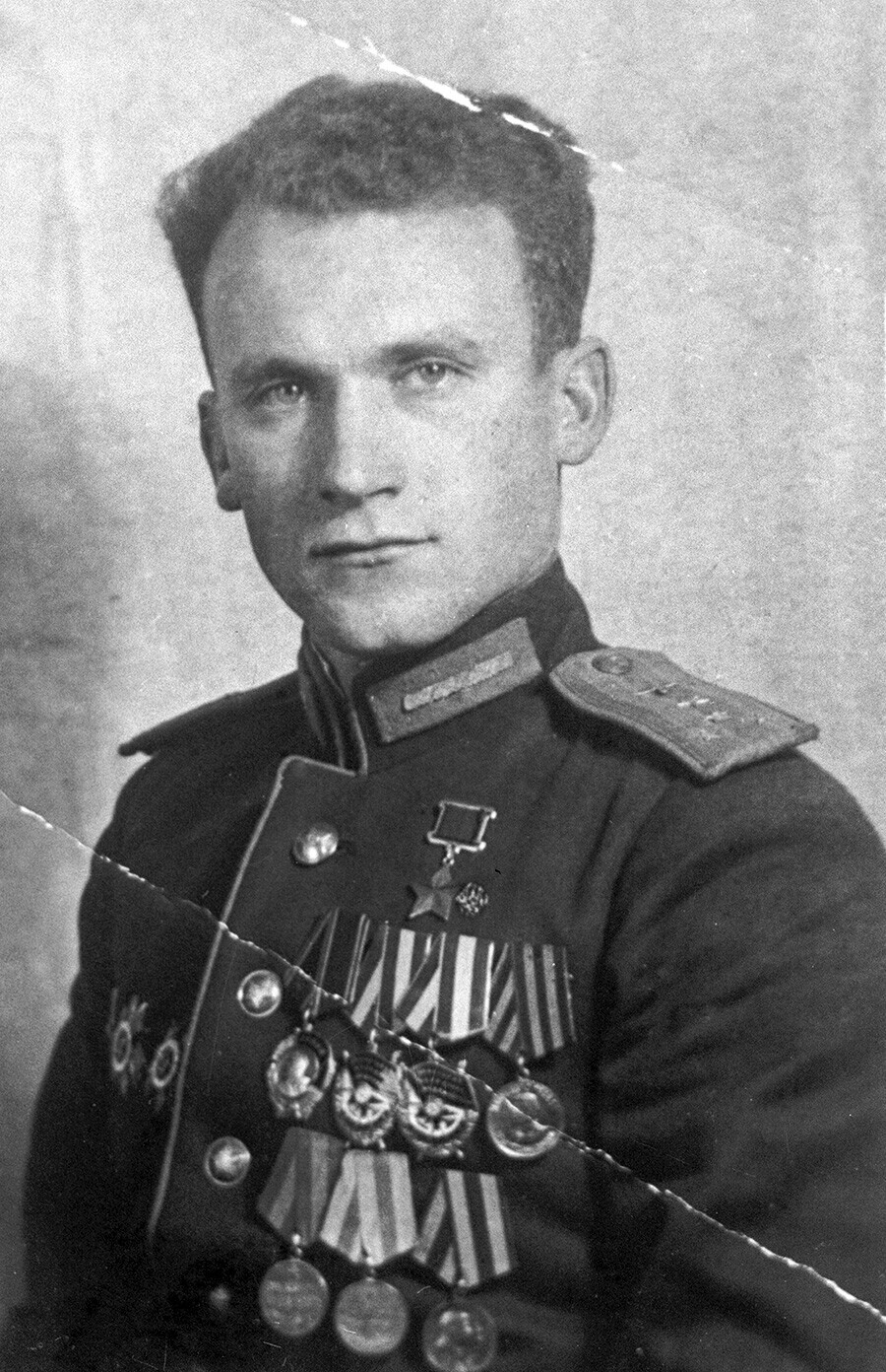 Vladimir Seregin.
