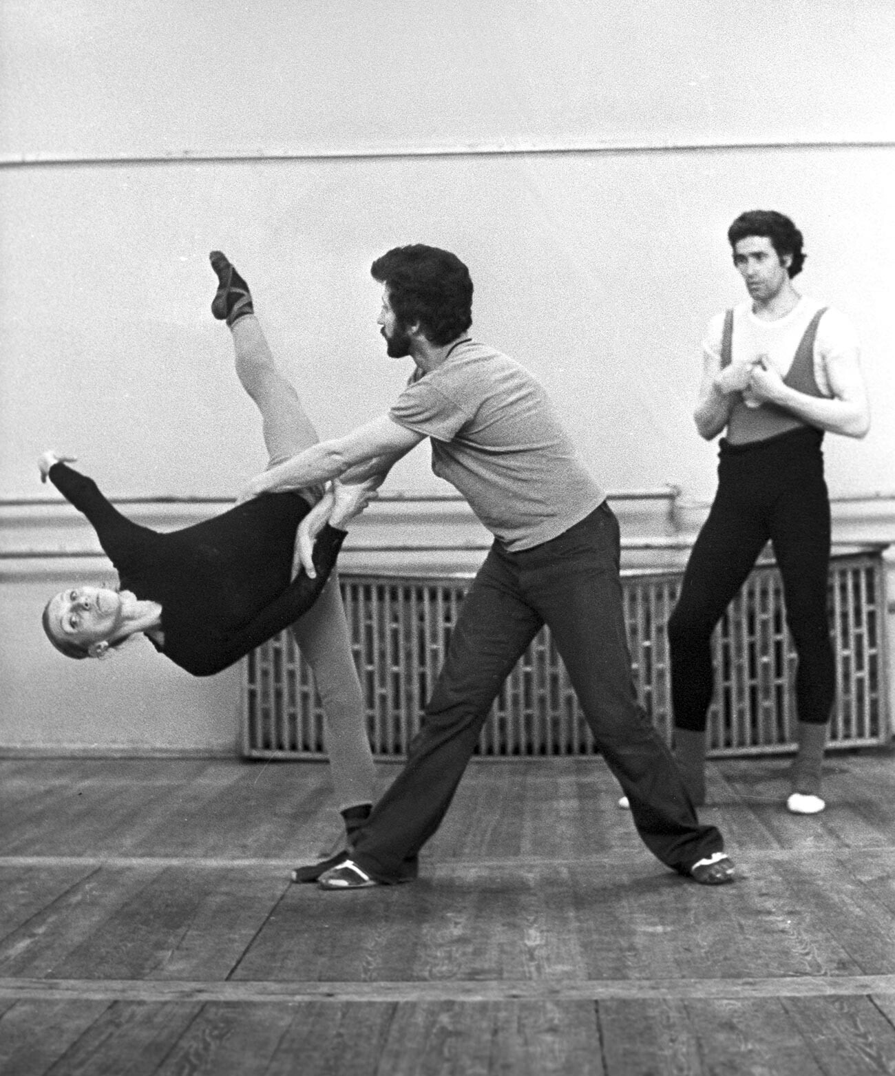 Ballet artists during rehearsal: Alla Osipenko, John Markovski and choreographer Boris Eifman, 1978