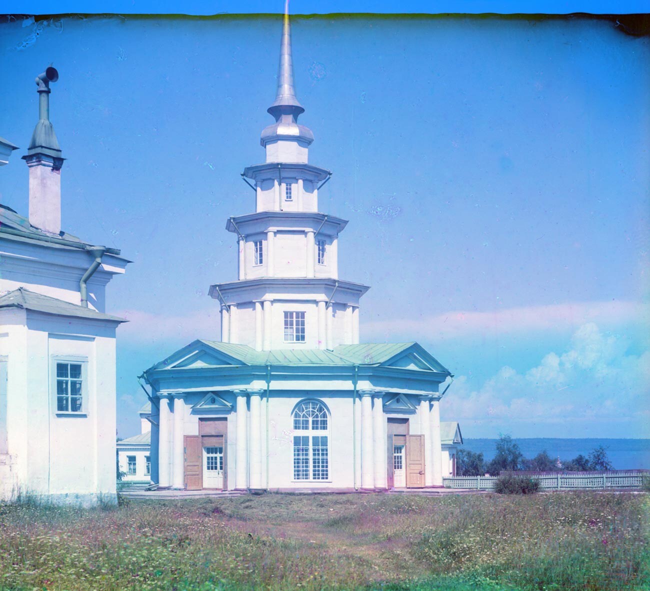 Petrozavodsk, chiesa dei Santi Pietro e Paolo (vista sud-ovest) distrutta da un fulmine nel 1924. Estate 1916

