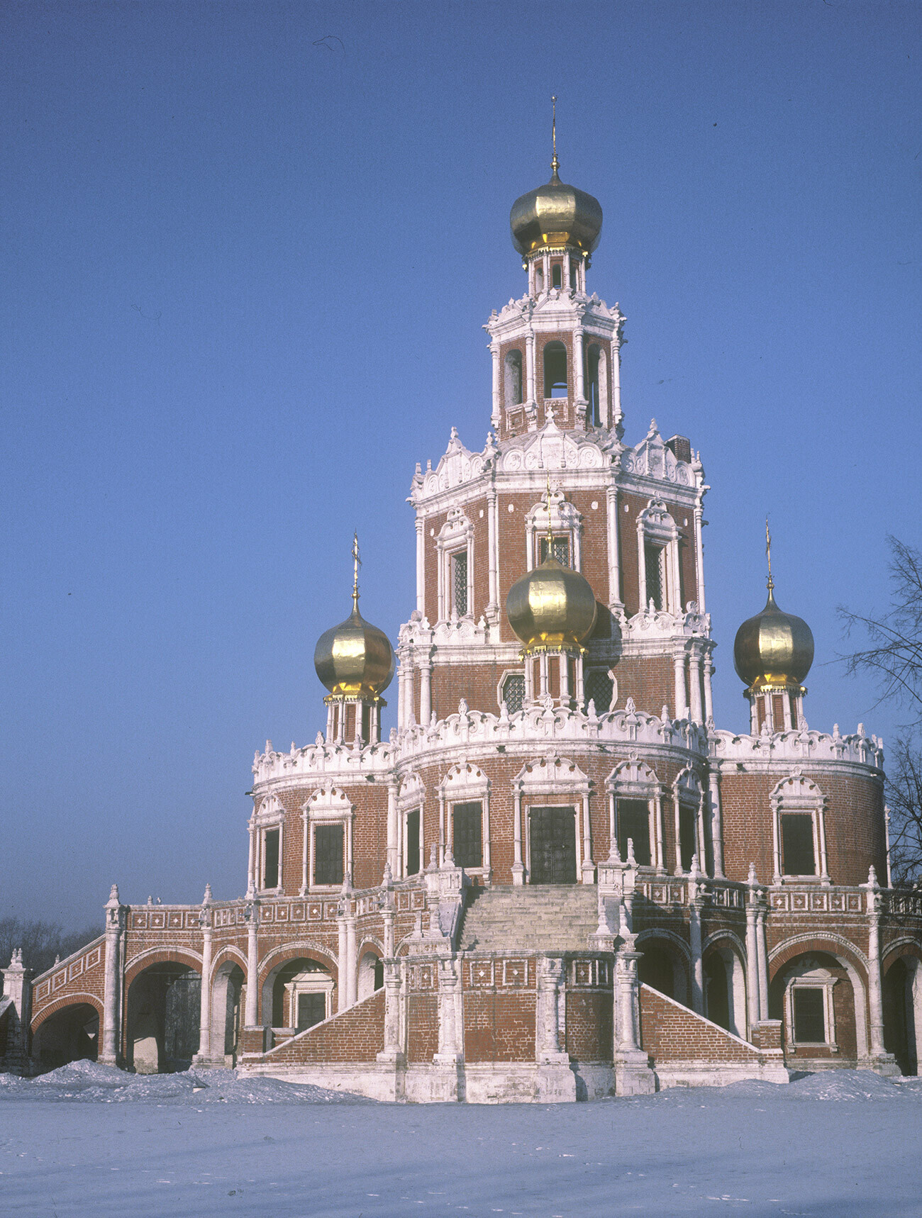 Fili (Moskow). Gereja Syafaat Perawan, pemandangan selatan. 1 Februari 1984.