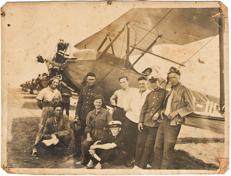 Група пилоти до един По-2 (1935)
