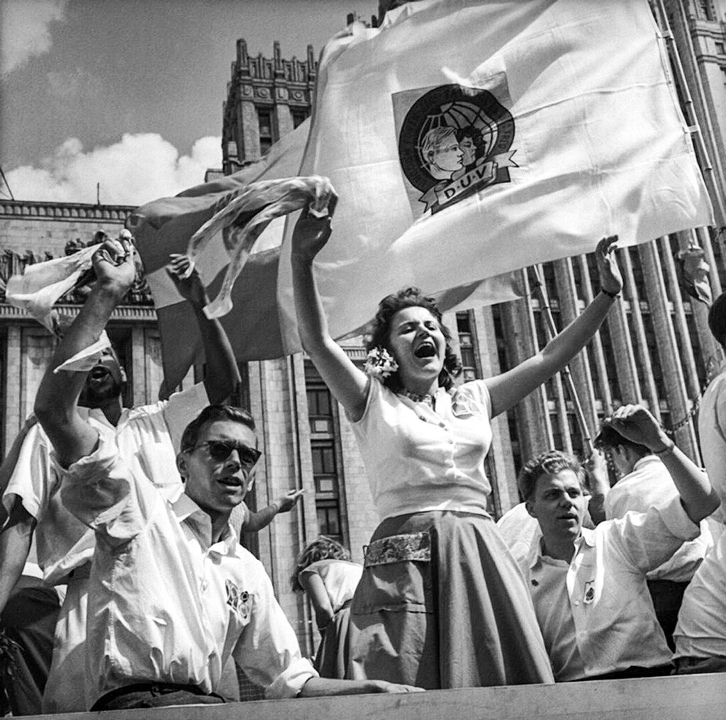 Фестиваль молодёжи и студентов в Москве 1957