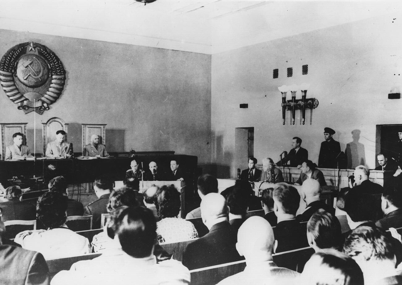 Le 10 mai 1963, durant le procès de Greville Wynne et d'Oleg Penkovski à Moscou