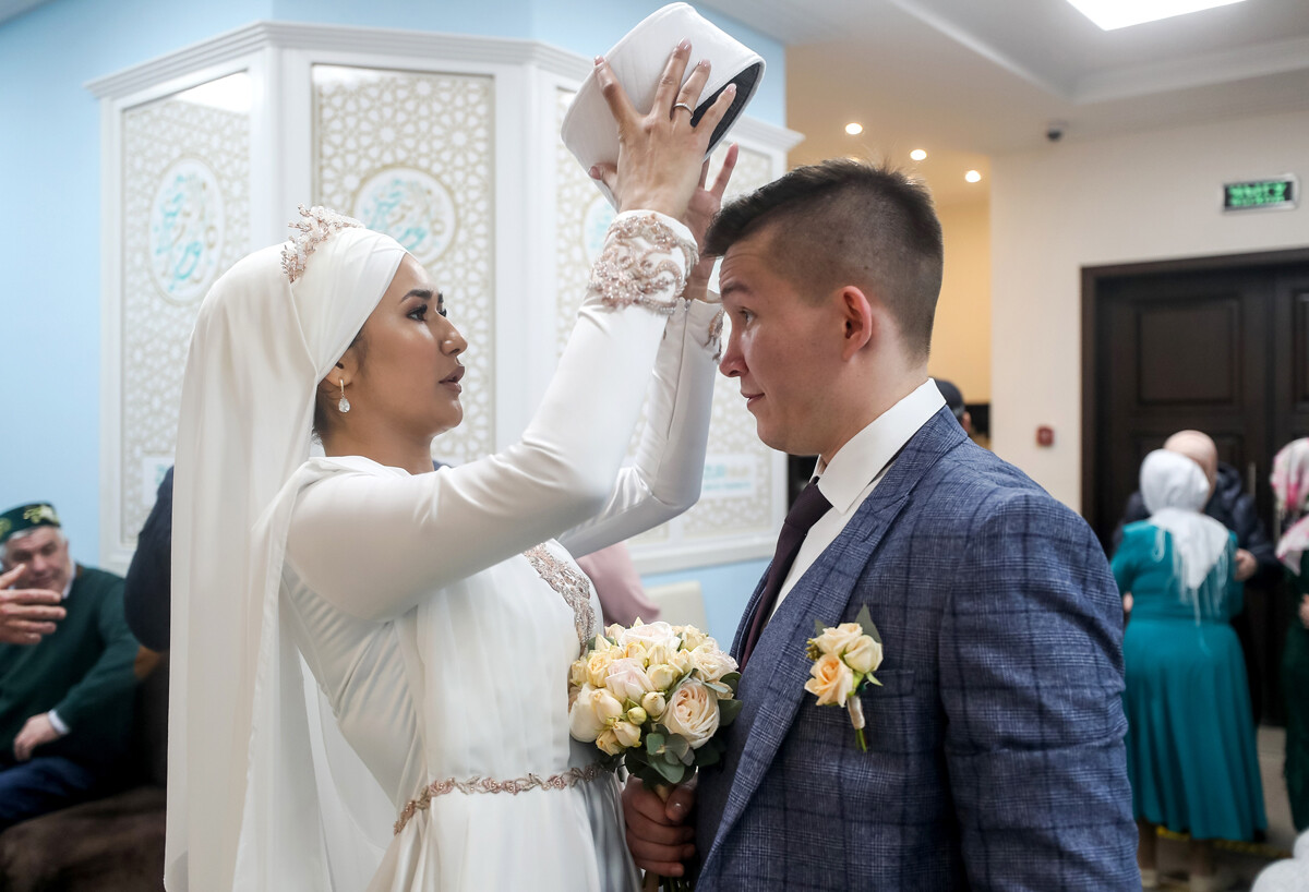 Casamento muçulmano na mesquita Yardem em Kazan