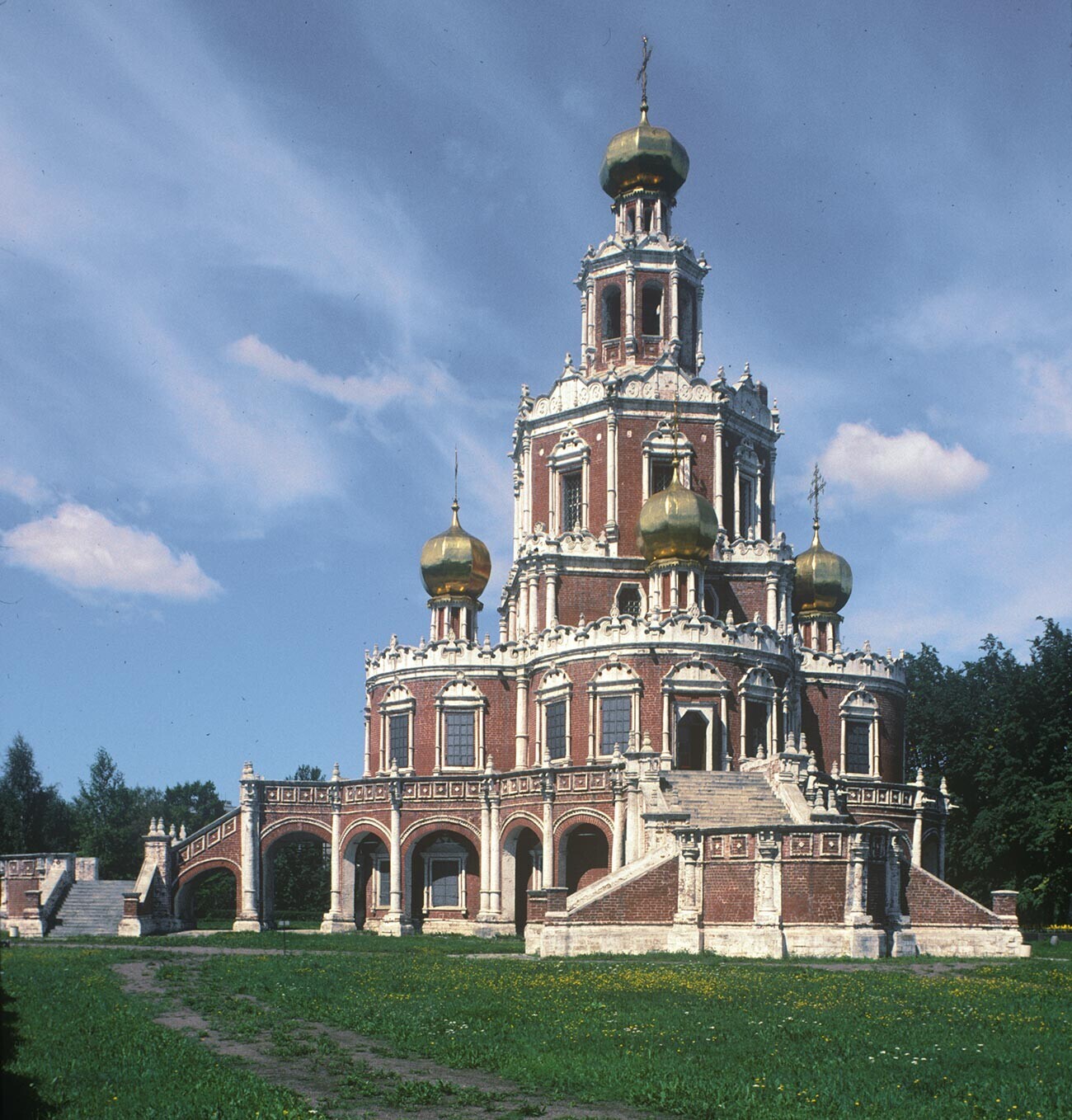 Fili (Moskow). Gereja Syafaat di Fili. Pemandangan selatan. 2 Juli 1995.