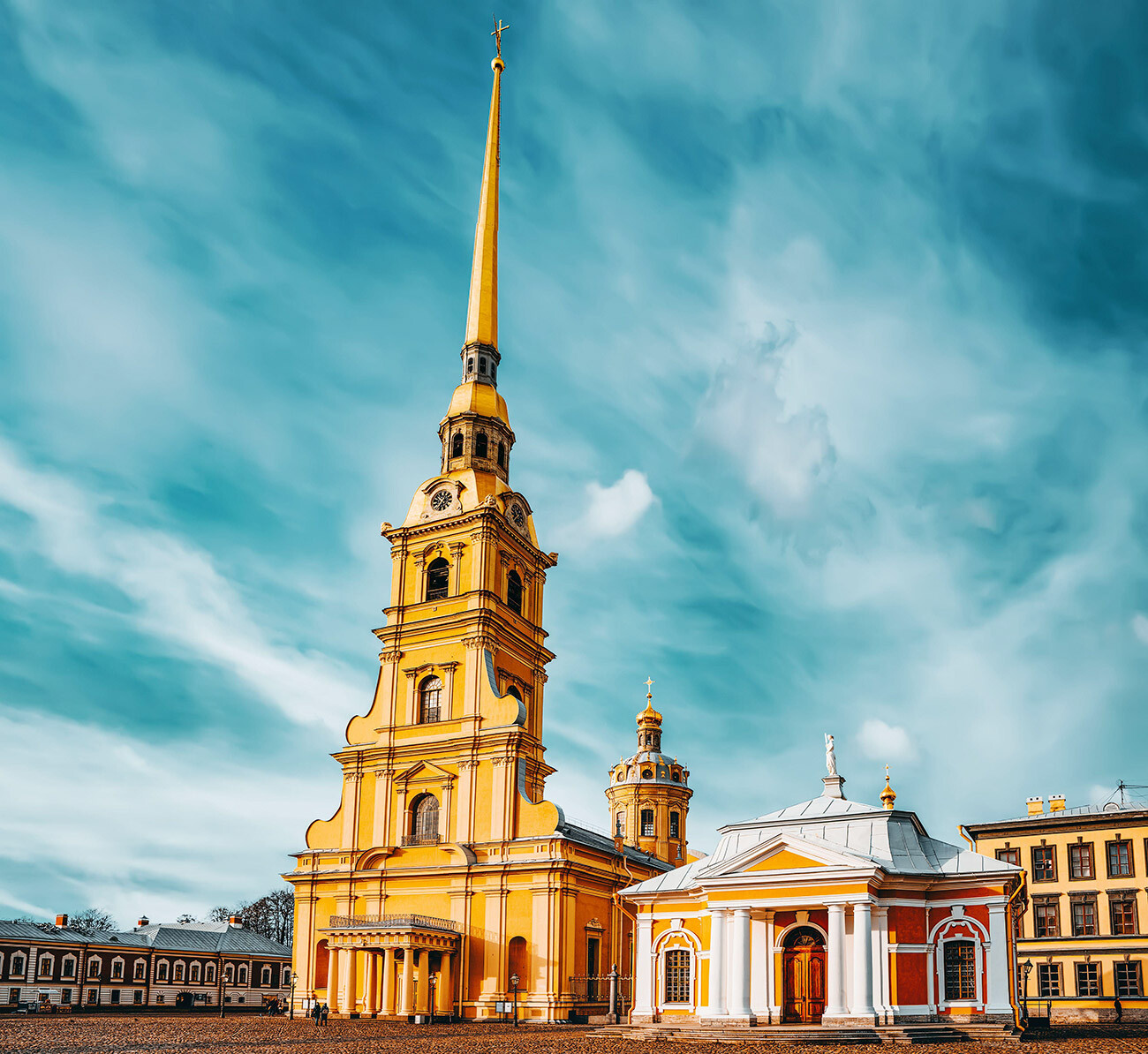 Храм светих апостола Петра и Павла у Санкт Петербургу.