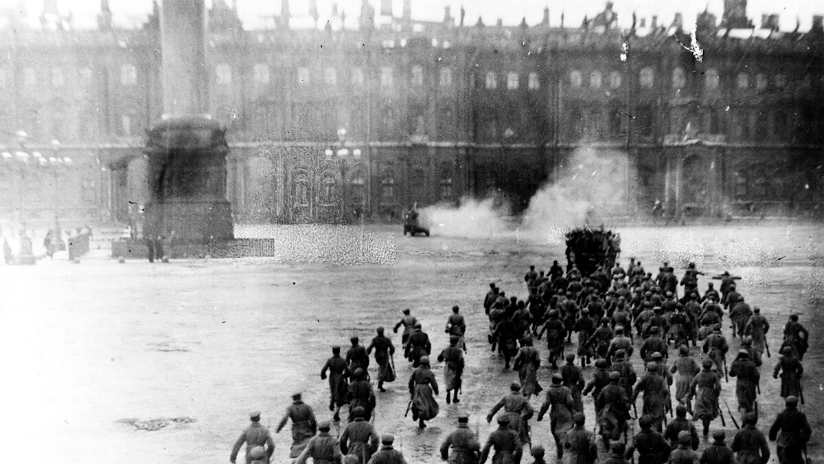 Still from the movie ‘The Storming of the Winter Palace’, 1920