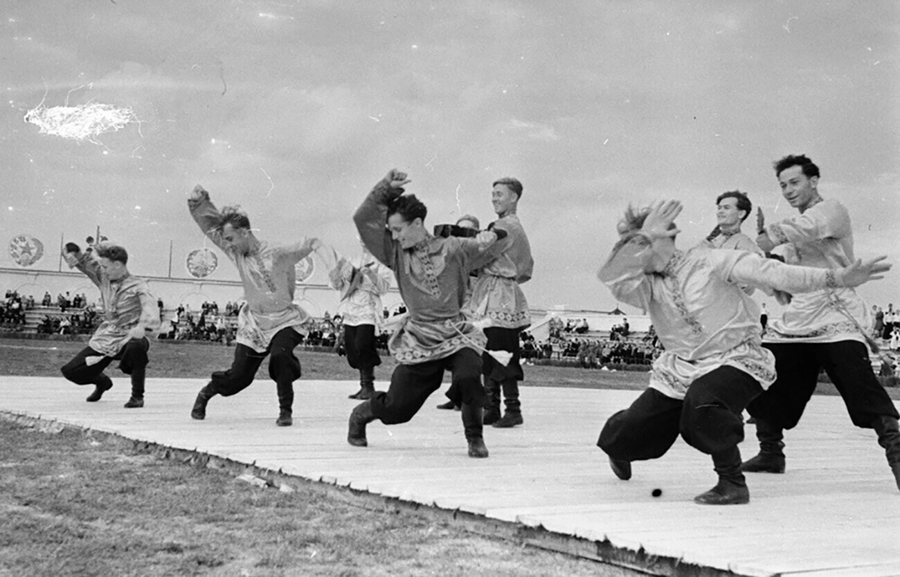 Concerto de dança folclórica em Sevastopol, 1955.