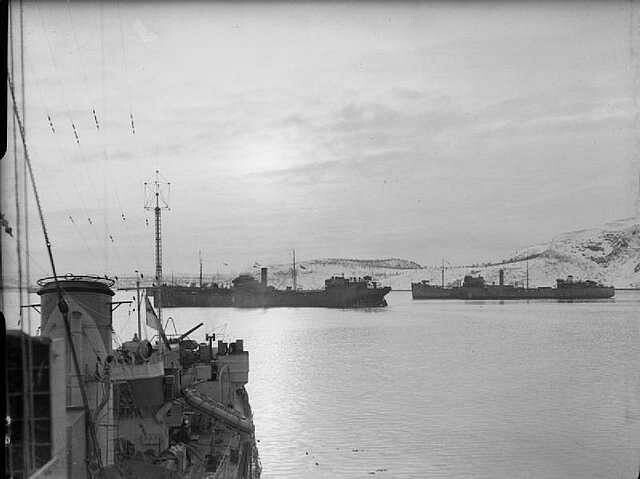 Amistades forjadas en el mar más cruel: Los convoyes del Ártico en la Segunda Guerra Mundial