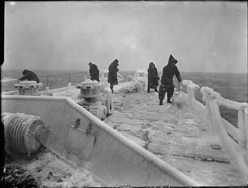 Amistades forjadas en el mar más cruel: Los convoyes del Ártico en la Segunda Guerra Mundial