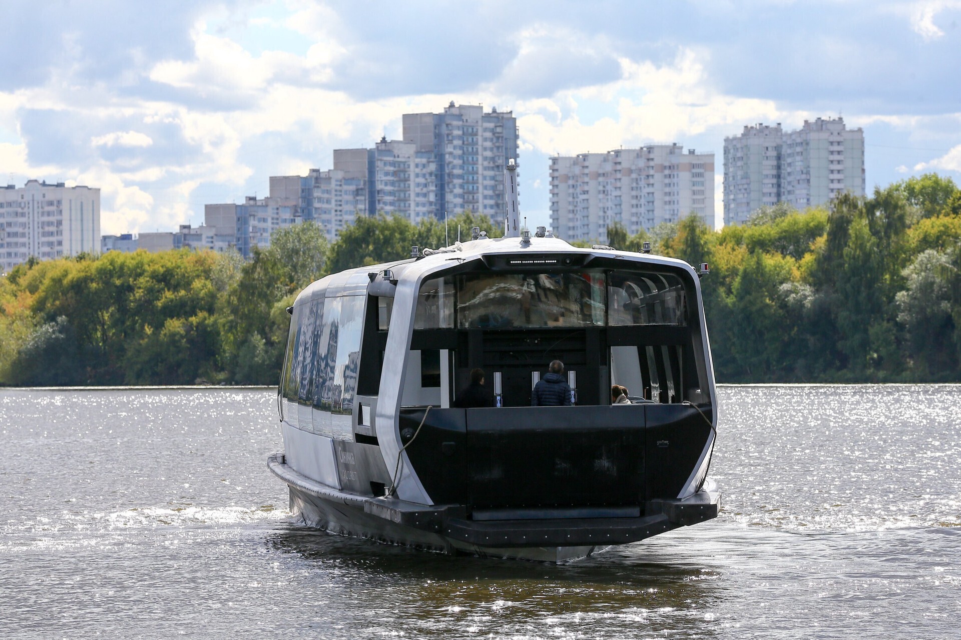 Moscou revela portões de embarque de futuros ‘bondes fluviais’ elétricos