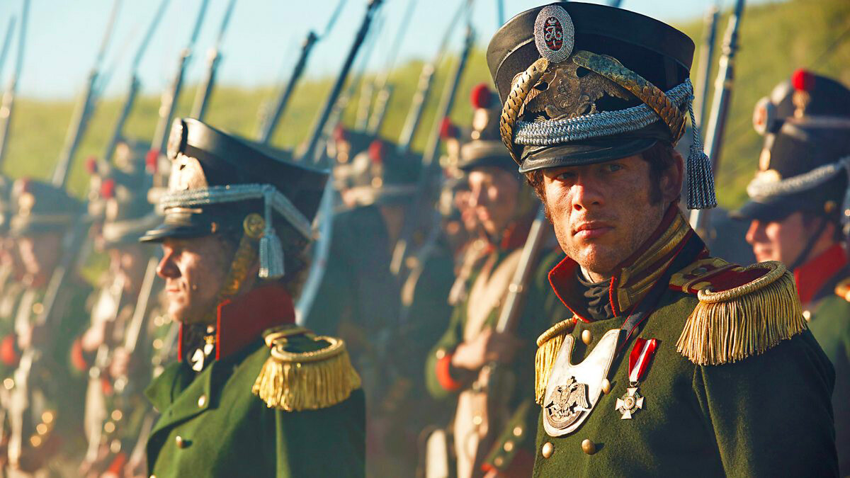 James Norton als Fürst Andrei Bolkonski in der BBC-Serie „Krieg und Frieden“ 