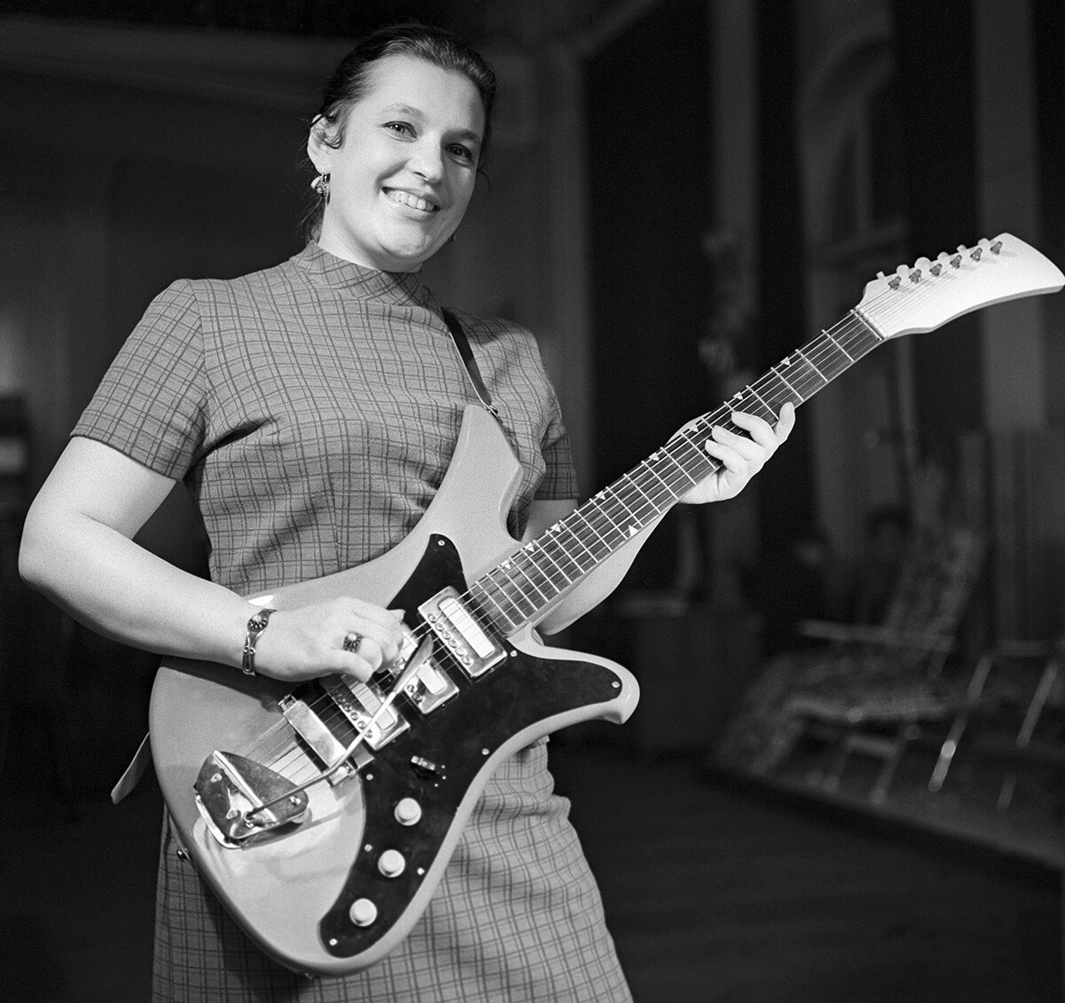 Soviet union store guitar