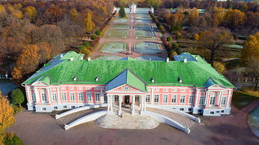 10 дворянски двореца, които са по-разкошни от царските (СНИМКИ ...