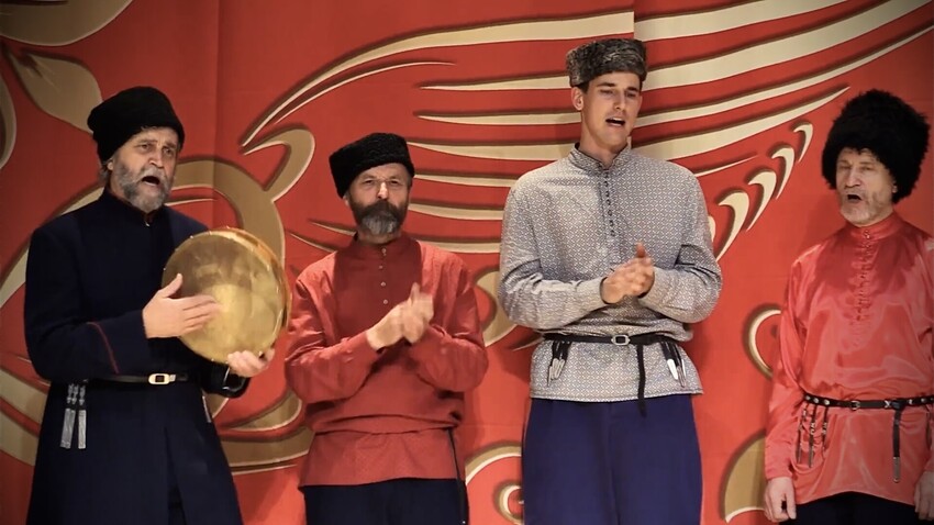 【動画】コサックパーティー ロシア・ビヨンド