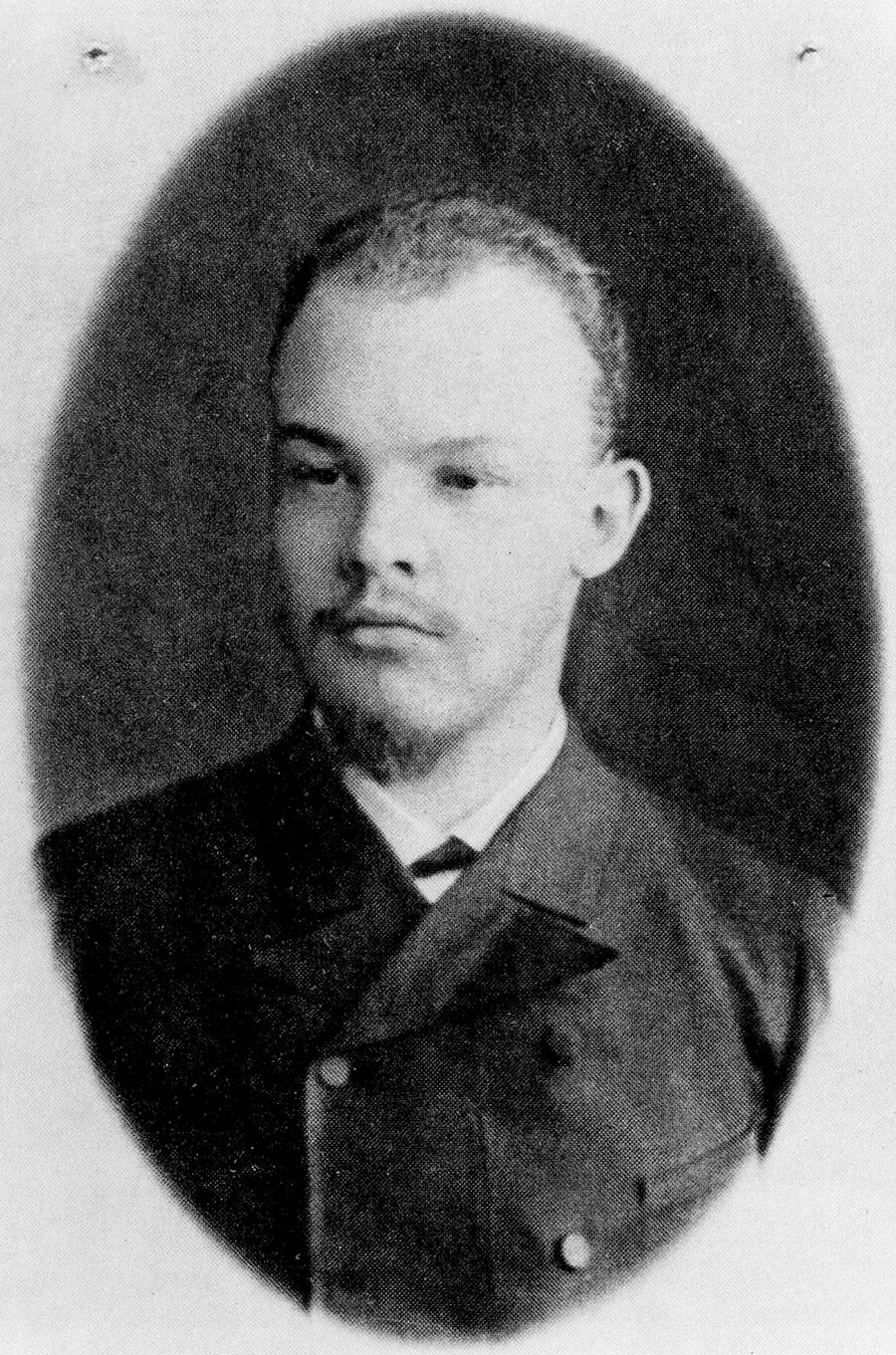 Студент Владимир Уљанов (Лењин), око 1891. године