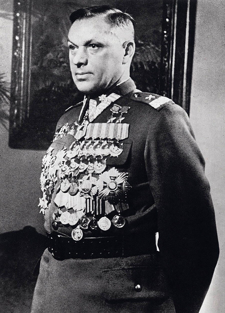 Konstantin Rokossovskij v uniformi poljskega maršala