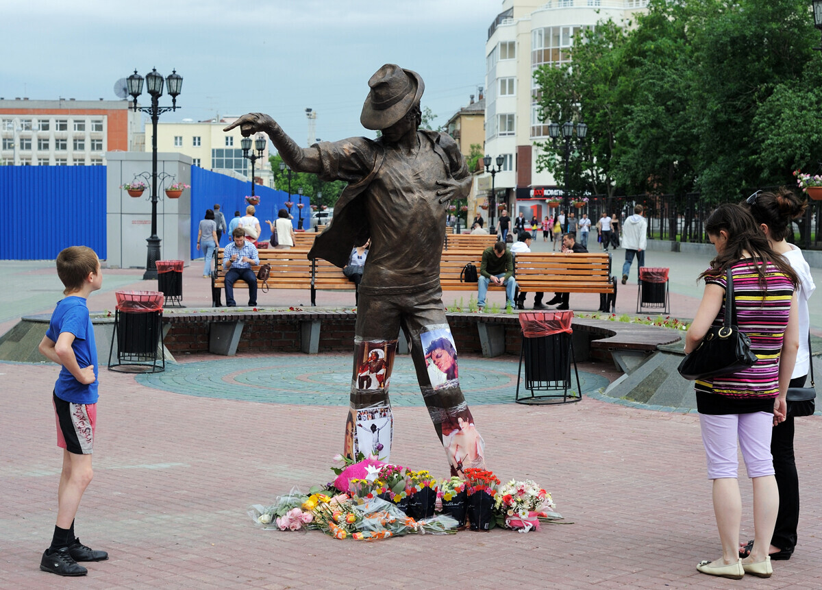 De Michael Jackson a Roosevelt, veja os norte-americanos homenageados com monumentos na Rússia