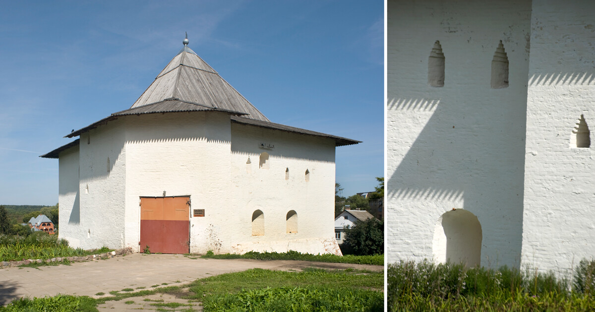 Вјазамска тврђава. Спаска кула, поглед са југозапада (лево); Спаска кула, детаљ. Август 2012. 
