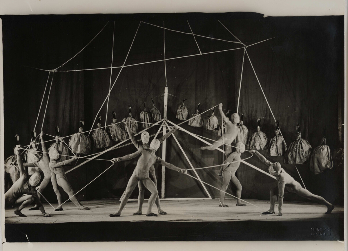 Escena del ballet 'Oda', París, 1928.