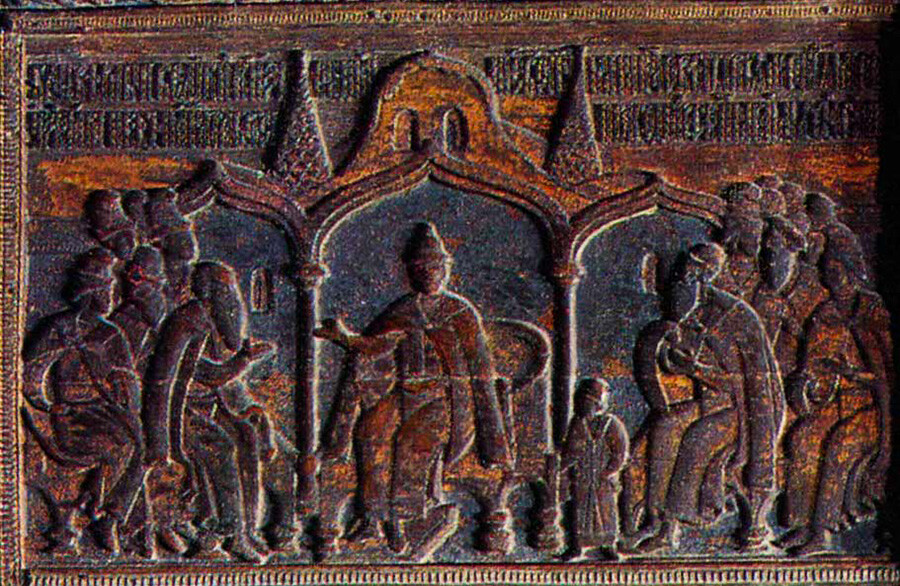 Svet Vladimirja Monomaha z bojarji in knezi, na katerem vladar opisuje pogum svojih prednikov, ki so Bizantinskemu cesarstvu uvedli davek, in poziva k kampanji proti Bizantinskem cesarstvu; Monomahov prestol, 1551 
