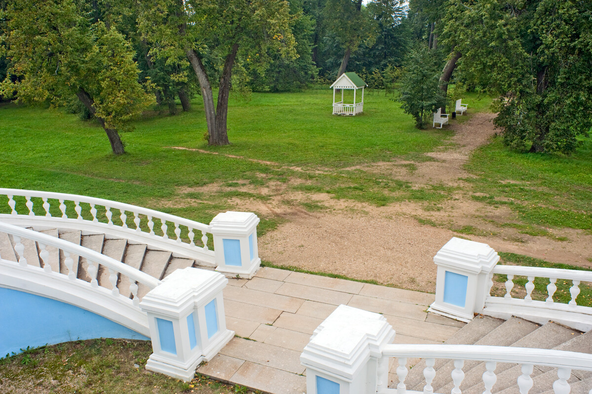 Khmelita estate. View of park from manor house stairway. August 23, 2012 