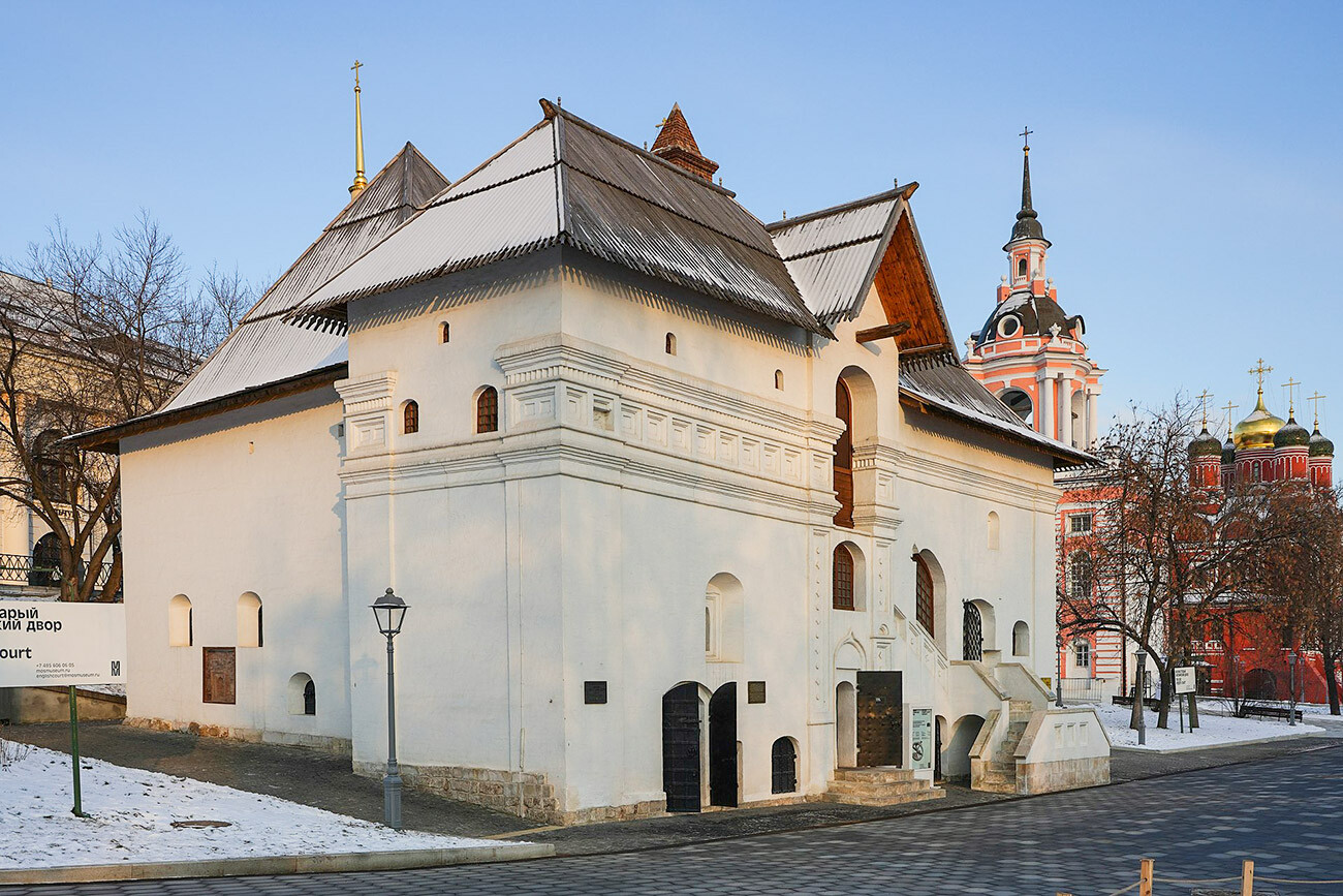 'The Old English Yard,' the house in Varvarka street, Moscow, where English ambassadors and merchants were allowed to reside.