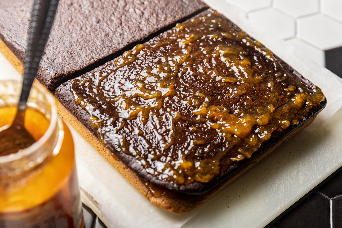 COZINHAR COM OS ANJOS: BOLO DE XADREZ XEQUE- MATE :)