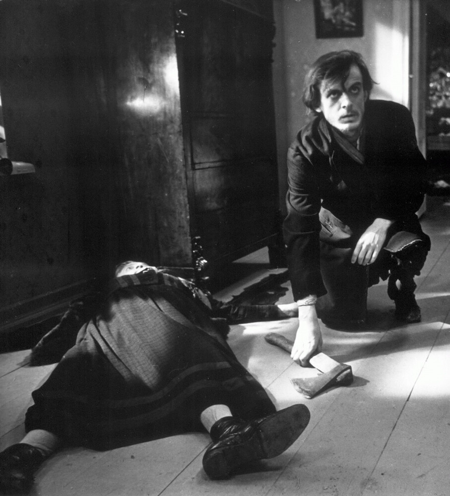 Кадри от филма Престъпление и наказание / реж. Лев Кулиджанов, 1969