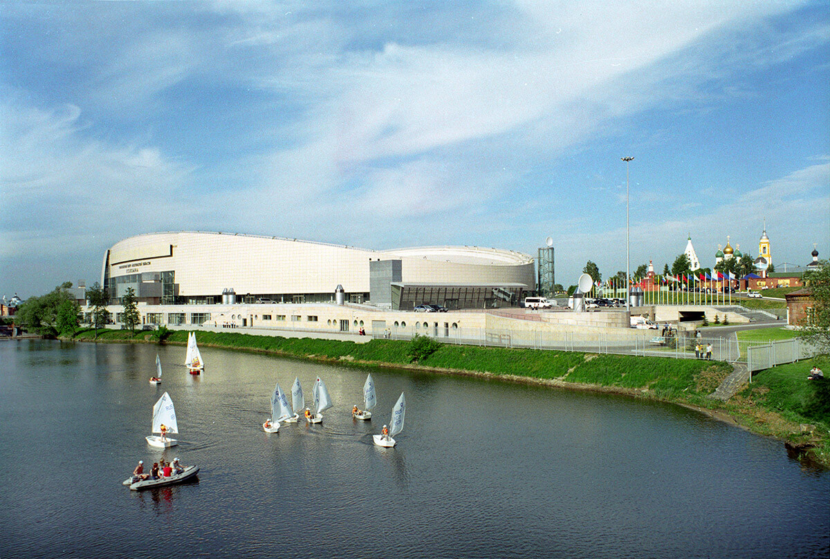 Ice Racing Arena on Kolomenka River. Background: Bell tower & Cathedral of the Dormition. May 24, 2007.
