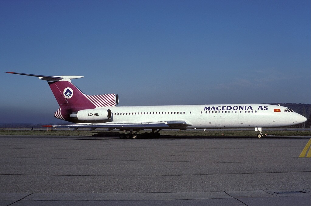 Tu-154 macedonio, antes de que el país recibiese su nueva denominación