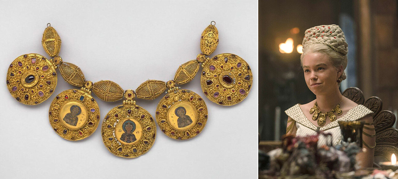 Бармы-ожерелье XII века, найденные в 1822 году в Старой Рязани (Оружейная палата) и Рейнира в идентичном украшении