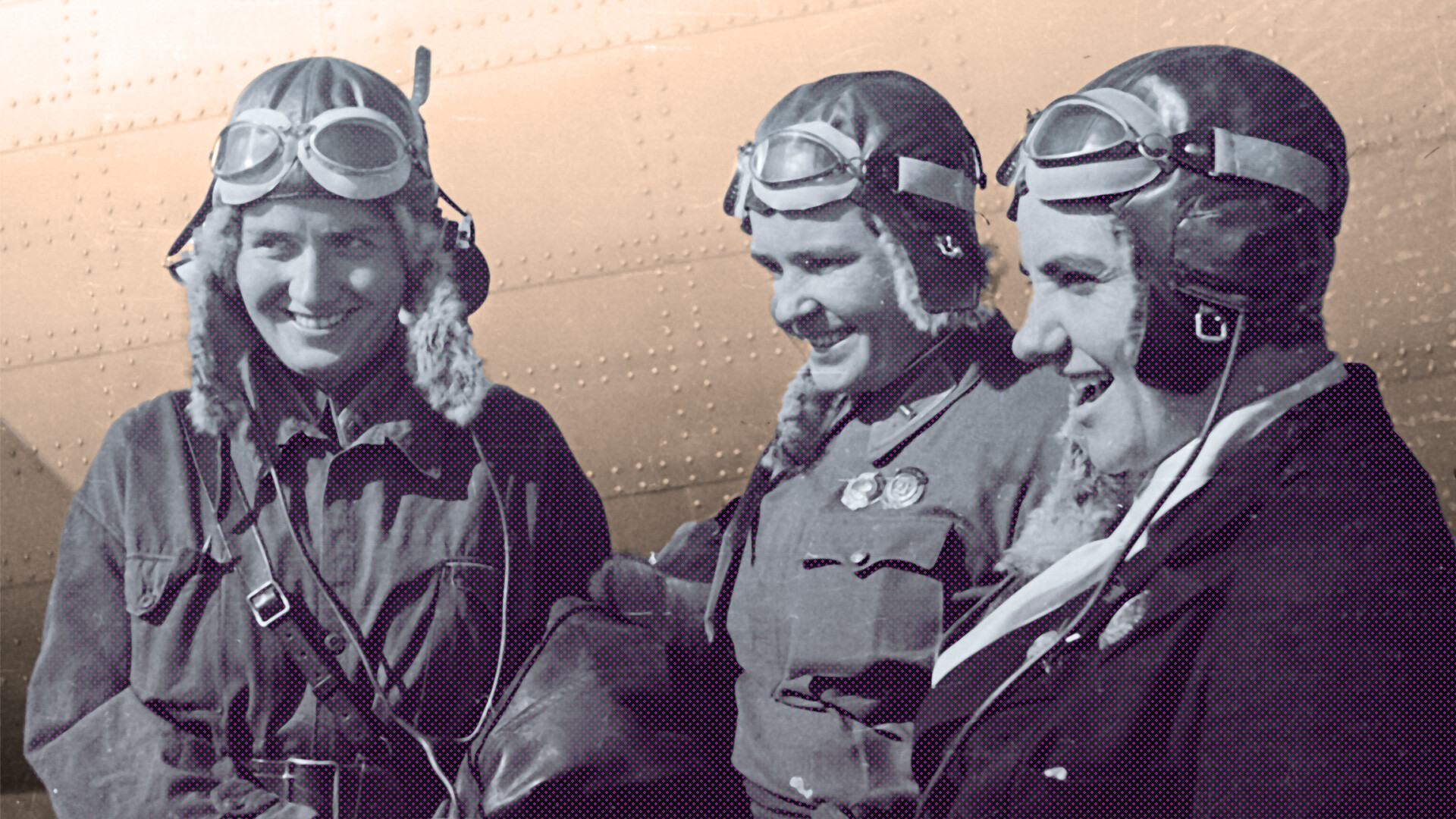 Slavne sovjetske pilotke (od leve proti desni) Marina Raskova, Polina Osipenko in Valentina Grizodubova