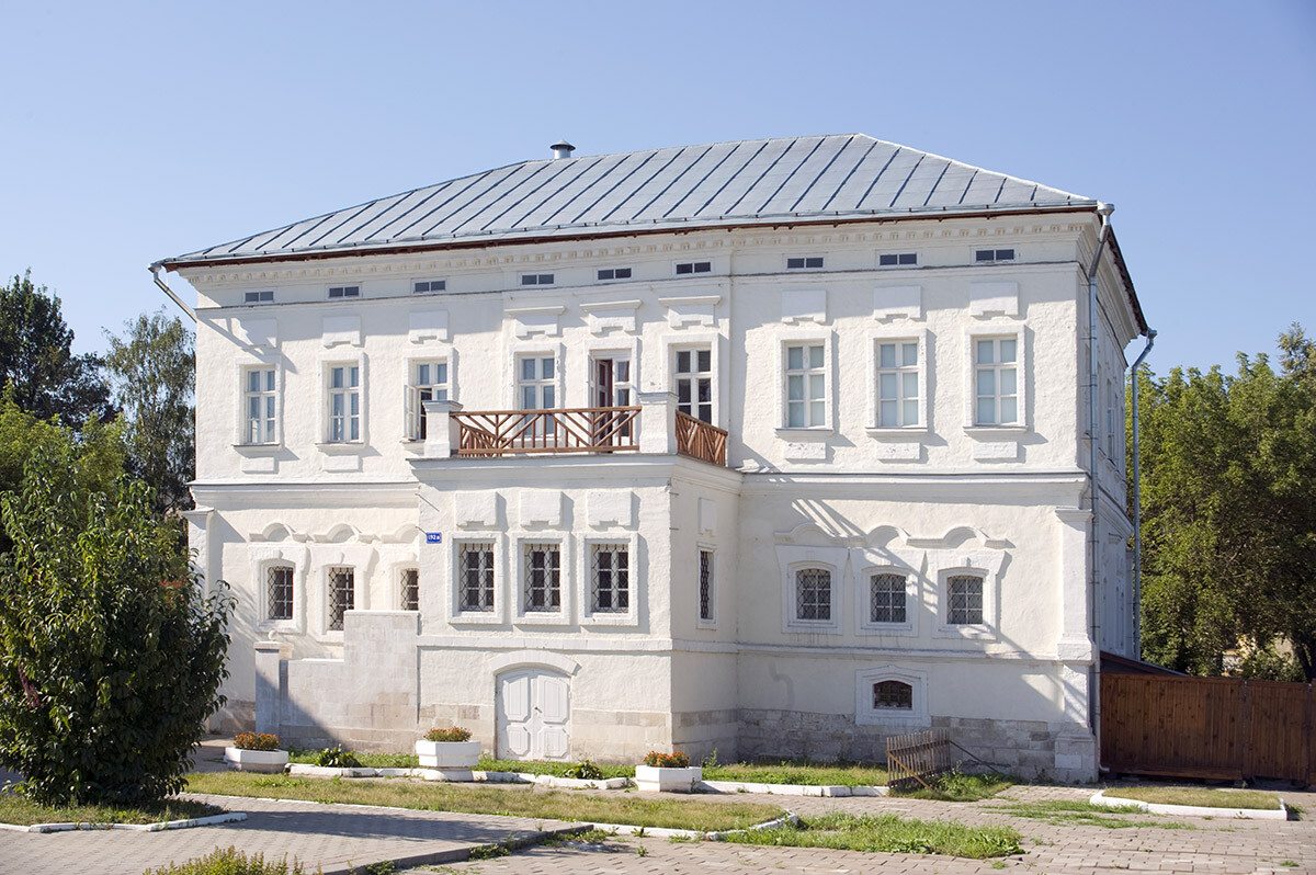Casa Lazhechnikov. 18 agosto 2011