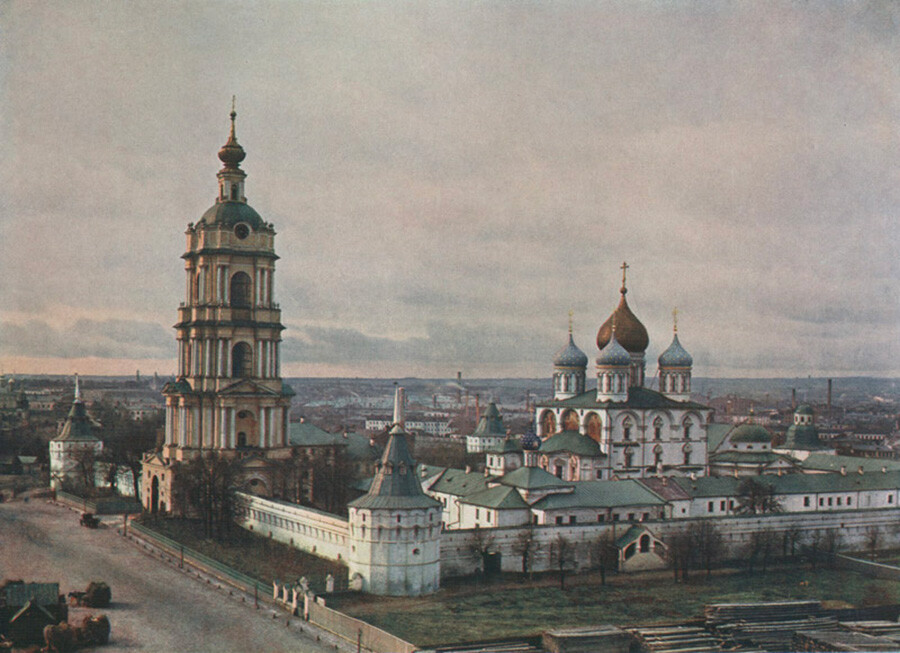 Moscow. Novospassky Monastery, northeast view with bell tower & Transfiguration Cathedral. Krutitsy ensemble located just beyond photograph to the lower left. Ca. 1912. Color print published in P. G. Vasenko, Romanov Boyars and the Enthronement of Mikhail Fedorovich (St. Petersburg, 1913)
