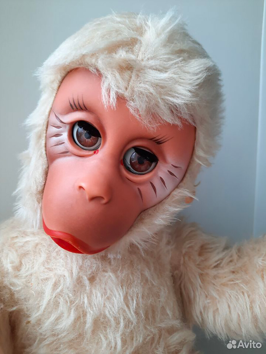Monkey plush toy