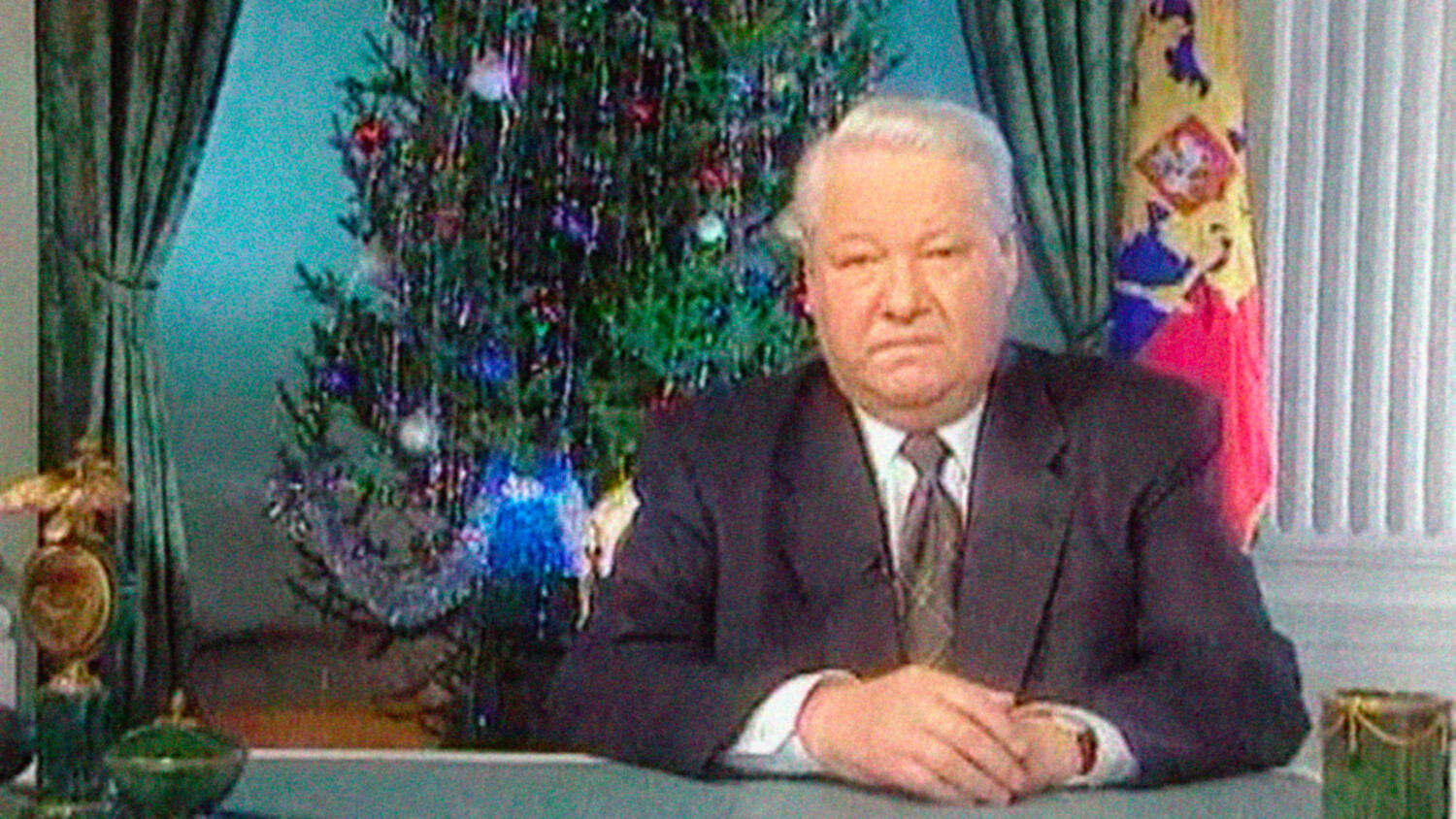 Boris Yeltsin resigns, 1999.