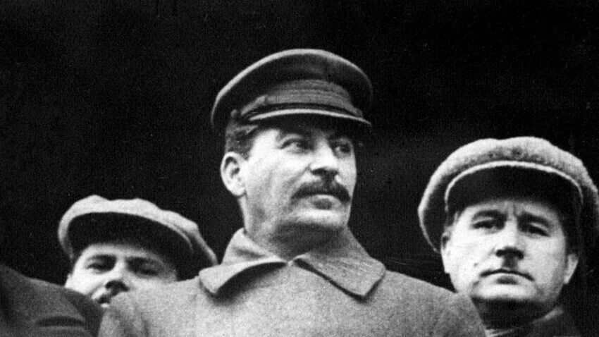 Сталин, 1937 година.

