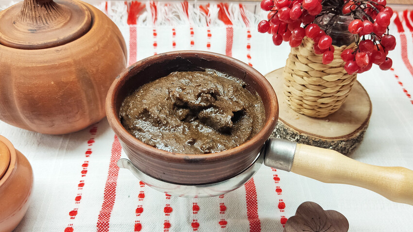 This old Slavic delicacy, “kulaga”, is similar to both jelly and porridge. 