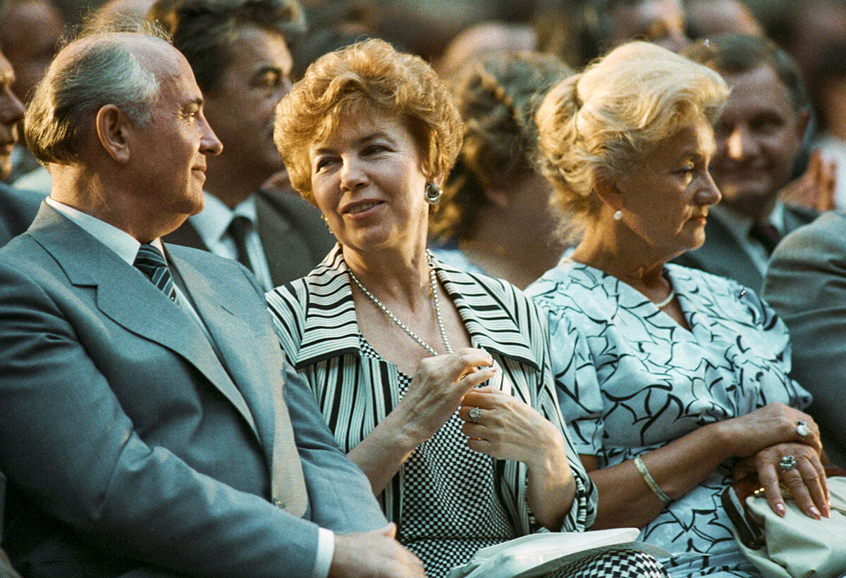 Los Gorbachov en Polonia, 1988