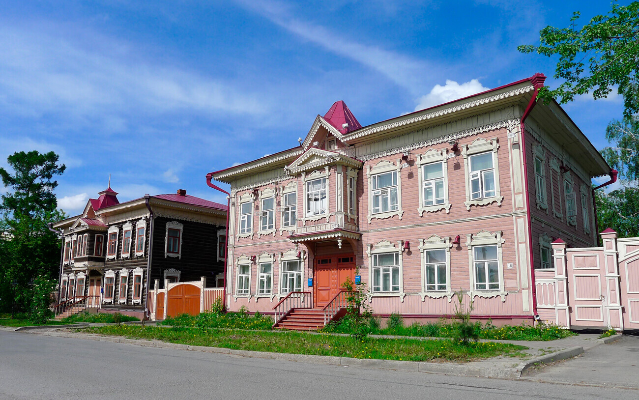 Rumah di Tomsk.