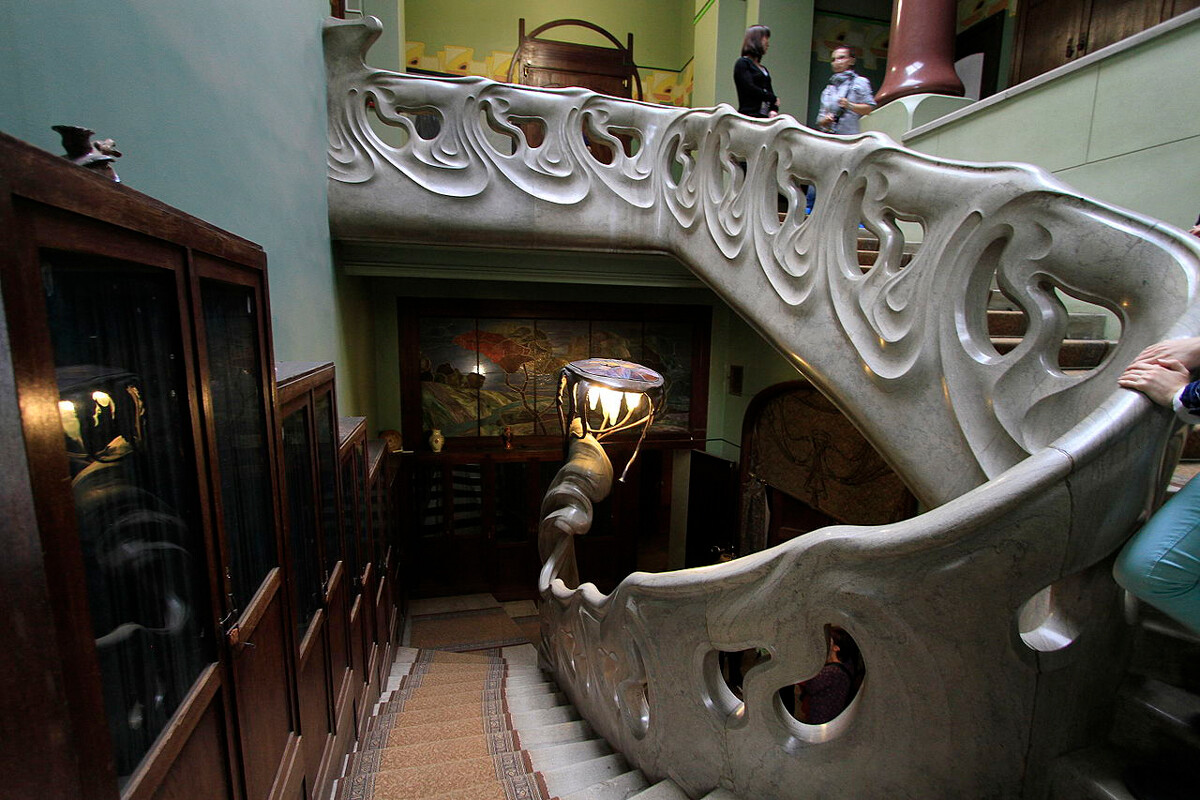 The grand staircase in Ryabushinsky’s Mansion.