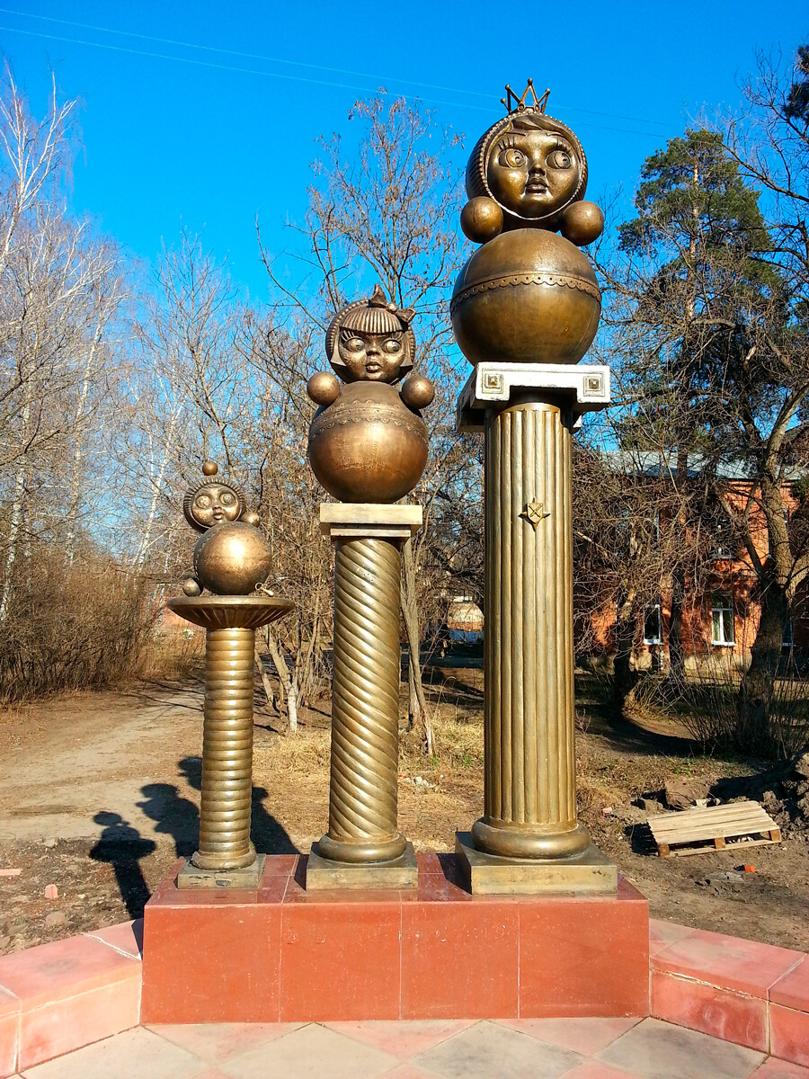 Monumen nevalyashka di Kotovsk, Tambovskaya Oblast.