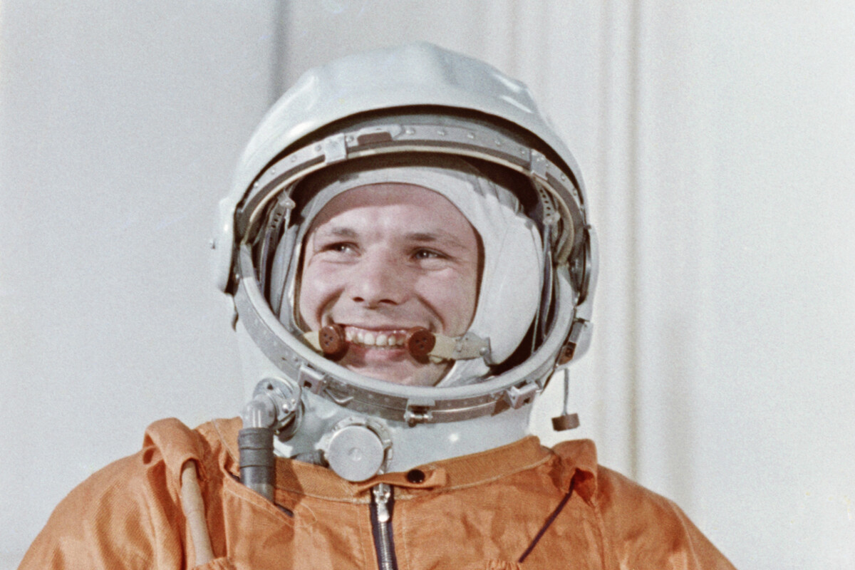 O primeiro homem a ir ao espaço, Iuri Gagarin. Foto de 1961.