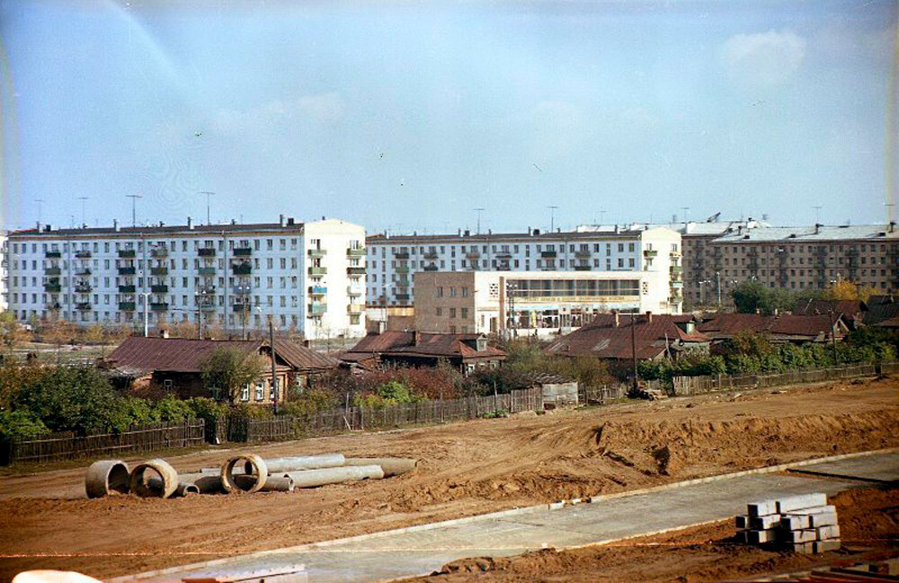 „Altbauten und Neubauten“, 1960er Jahre 
